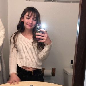 Meet your Posher, Saira